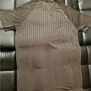 5/$15 🐘 Mens Amplify Top